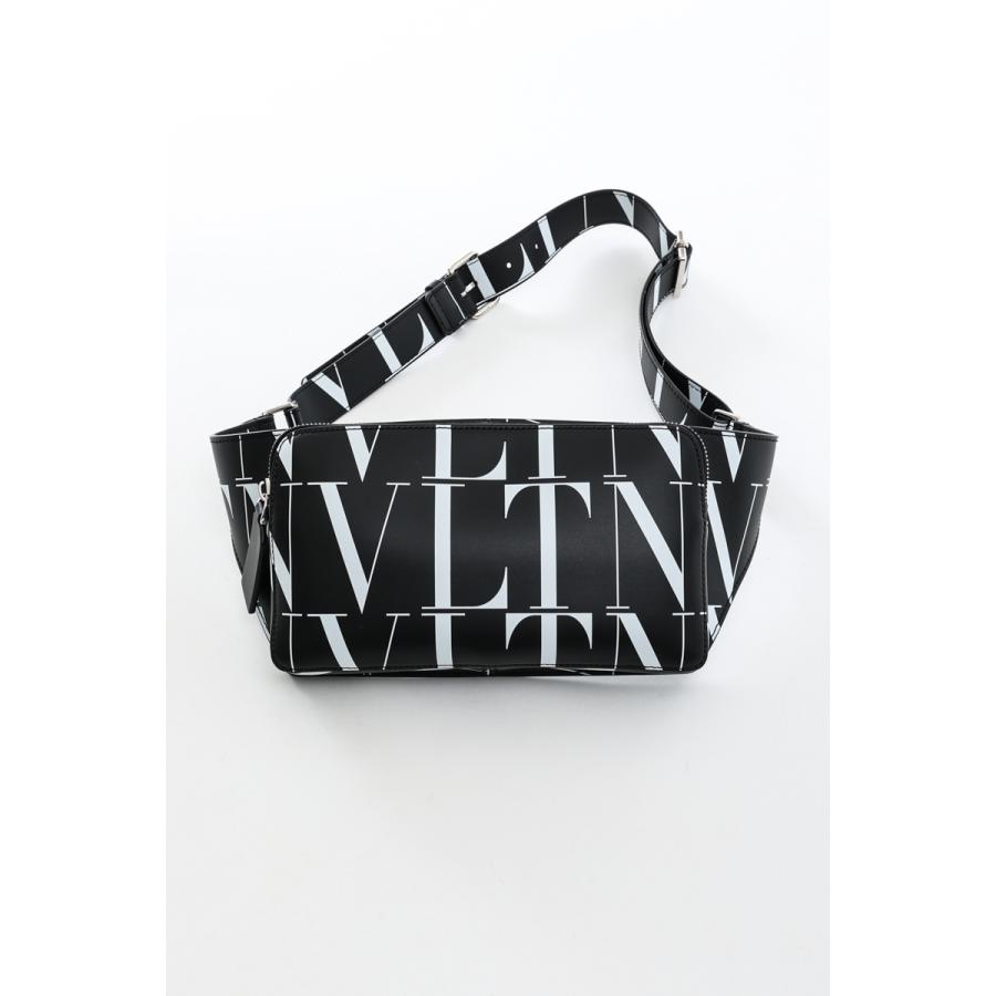 ヴァレンティノ ショルダーバッグ ボディバッグ 鞄 WY2B0719GTC ブラック×ホワイト Valentino 2021年秋冬新作