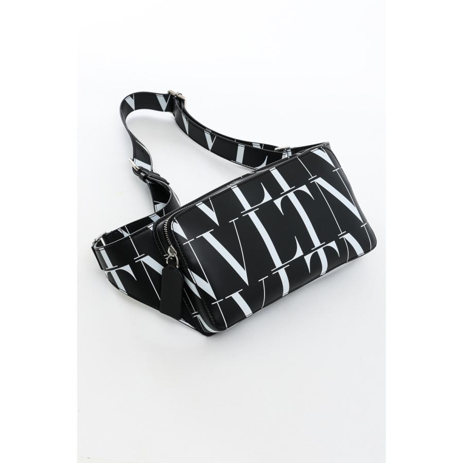 [大特価] ヴァレンティノ ショルダーバッグ ボディバッグ 鞄 WY2B0719GTC ブラック×ホワイト Valentino 2021年秋冬新作 【QG1995338411】(72600円)
