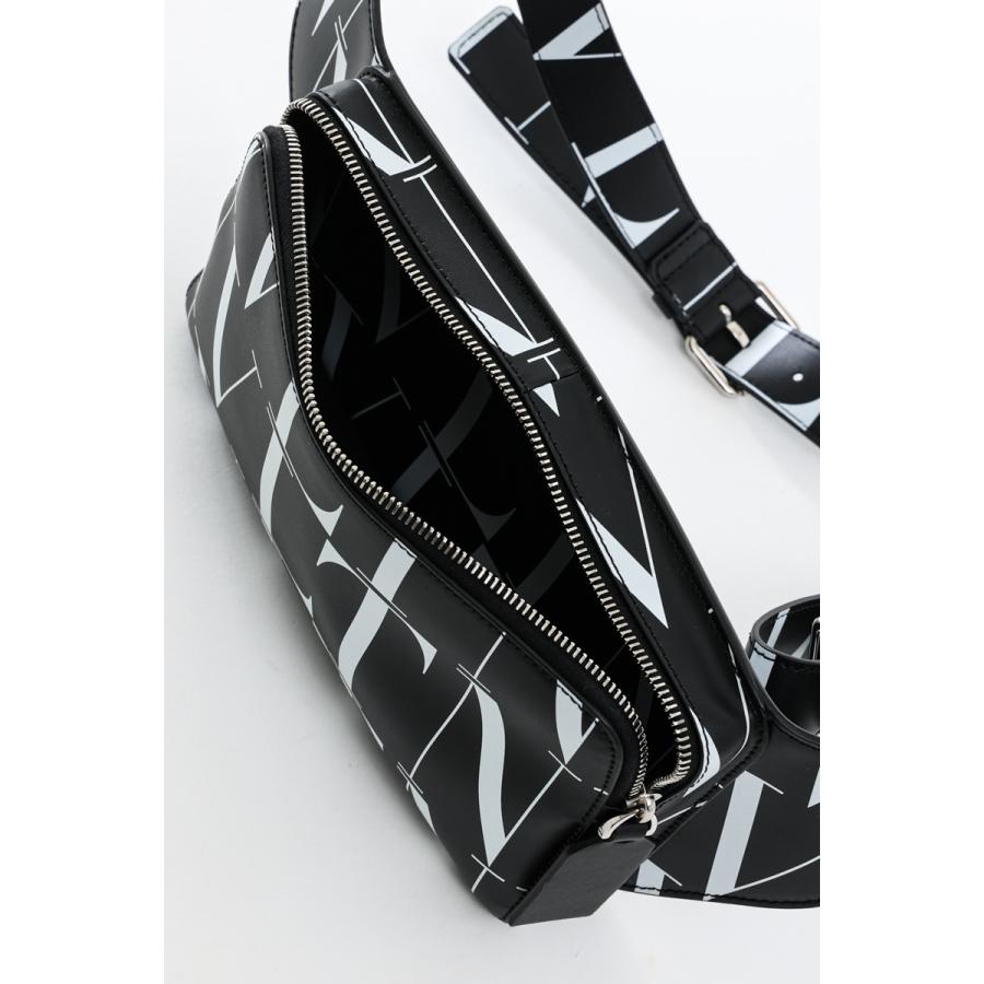 [大特価] ヴァレンティノ ショルダーバッグ ボディバッグ 鞄 WY2B0719GTC ブラック×ホワイト Valentino 2021年秋冬新作 【QG1995338411】(72600円)