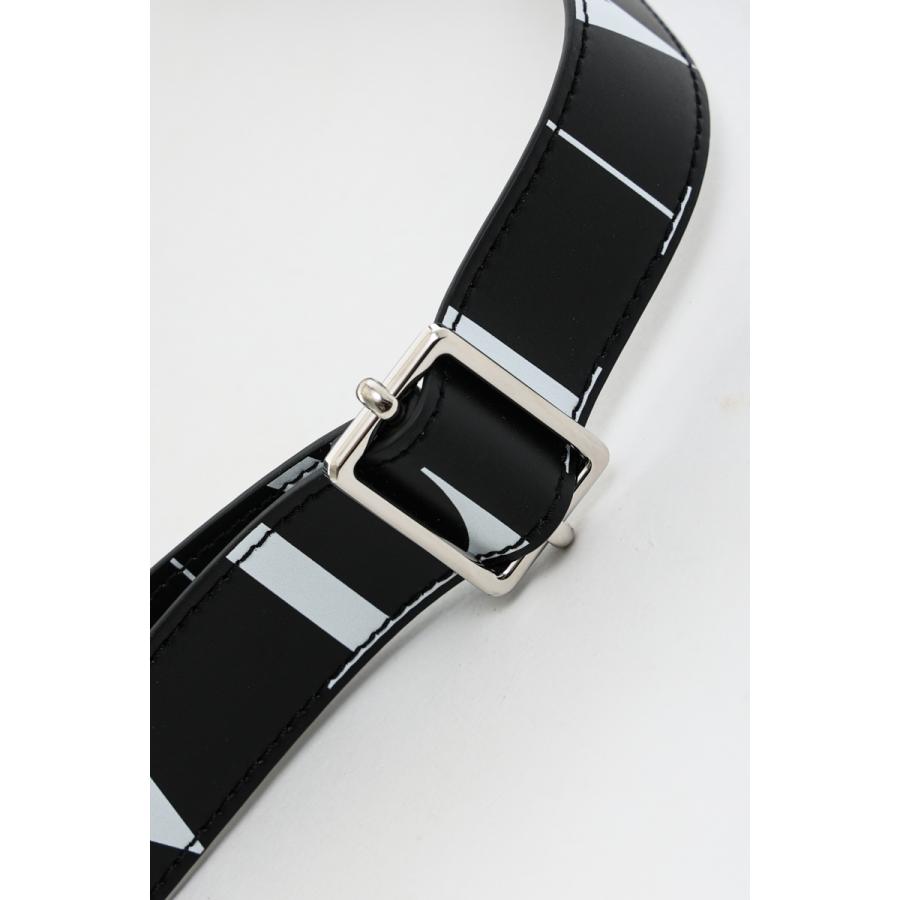 [大特価] ヴァレンティノ ショルダーバッグ ボディバッグ 鞄 WY2B0719GTC ブラック×ホワイト Valentino 2021年秋冬新作 【QG1995338411】(72600円)