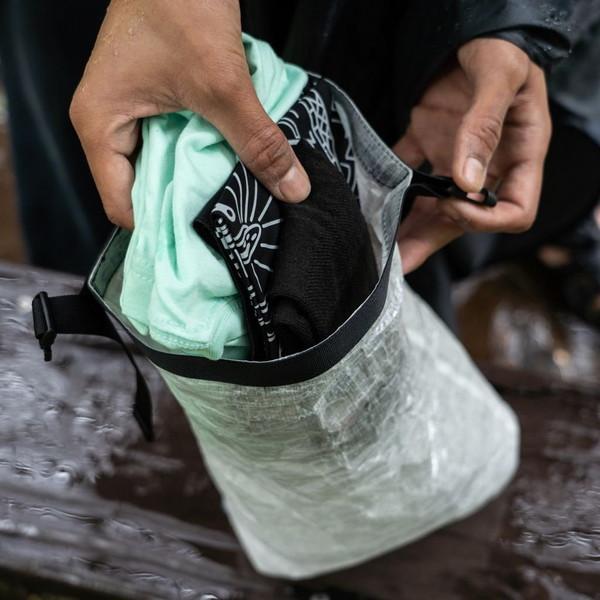 あすつく対応 フェアウェザー FAIRWEATHER dry sack dyneema/grey |  | 02