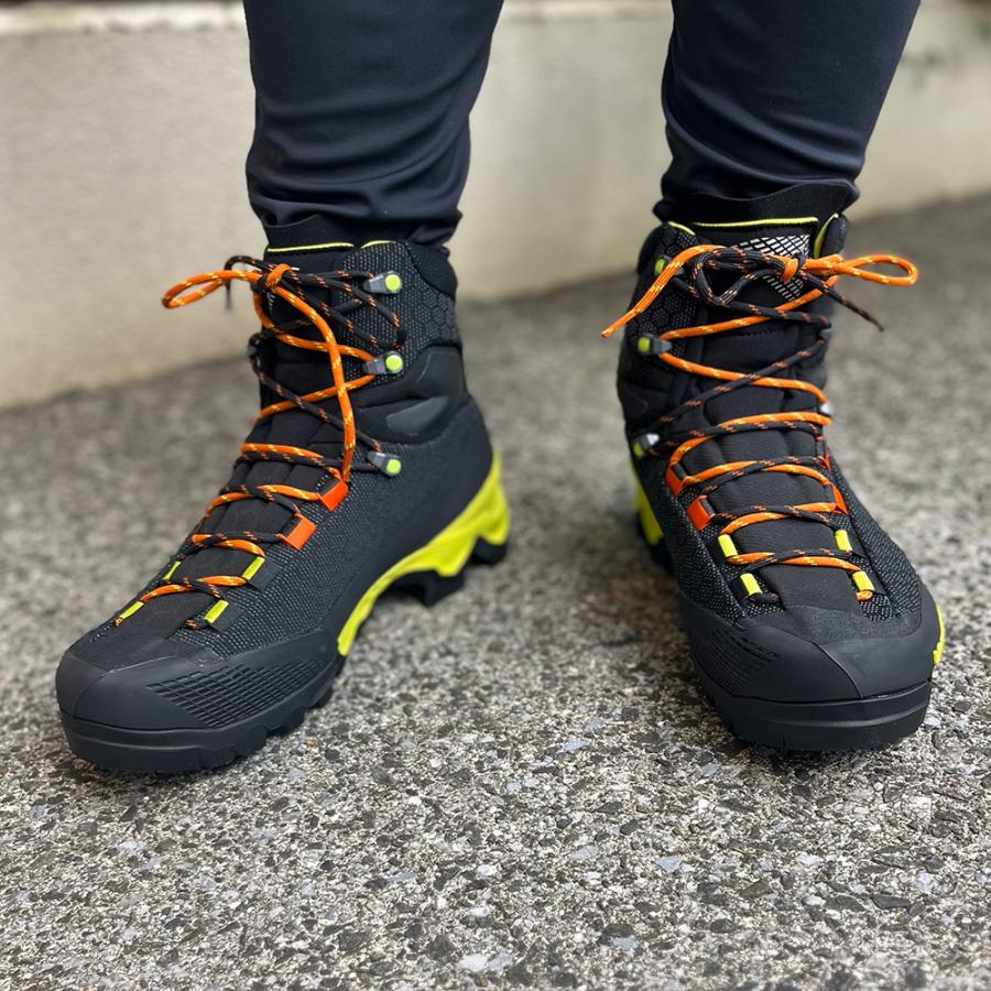 LA SPORTIVA ラ・スポルティバ Aequilibrium ST GTX Carbon LA SPORTIVA ラ・スポルティバ Aequilibrium ST GTX Carbon