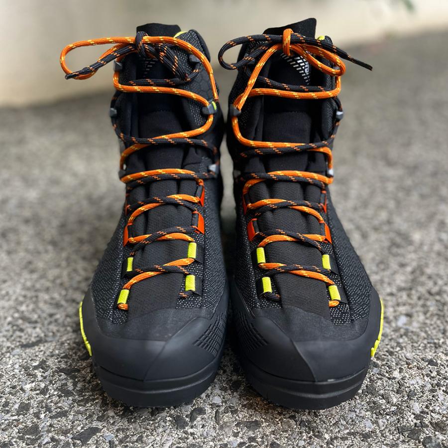 LA SPORTIVA ラ・スポルティバ Aequilibrium ST GTX Carbon LA SPORTIVA ラ・スポルティバ Aequilibrium ST GTX Carbon