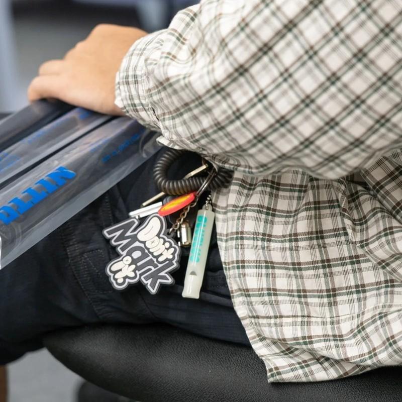 あすつく対応 ブルーラグ BLUE LUG glow whistle |  | 04