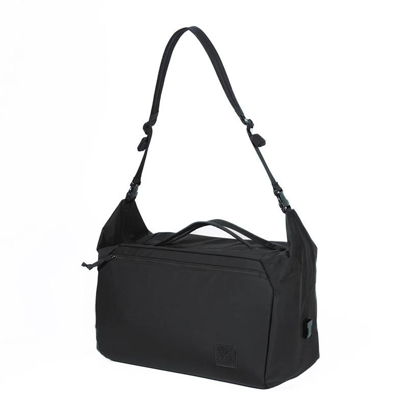 エバーグッズ EVERGOODS TD35 - Transit Duffle 35L Solution Black eg13014c A配 | EVERGOODS | 01