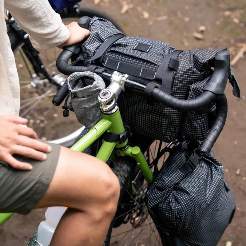 アクセサリー FAIRWEATHER handlebar bag ADV (coyote) FAIRWEATHER* handlebar bag ADV (coyote) - BLUE LUG ONLINE STORE