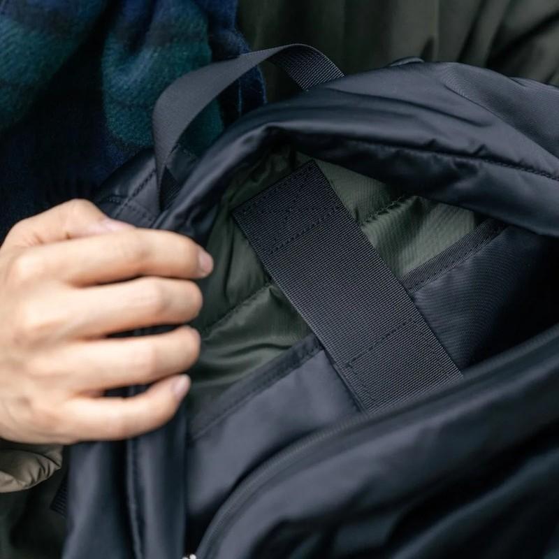 ブルーラグ BLUE LUG the day pack padding black デイパック A配