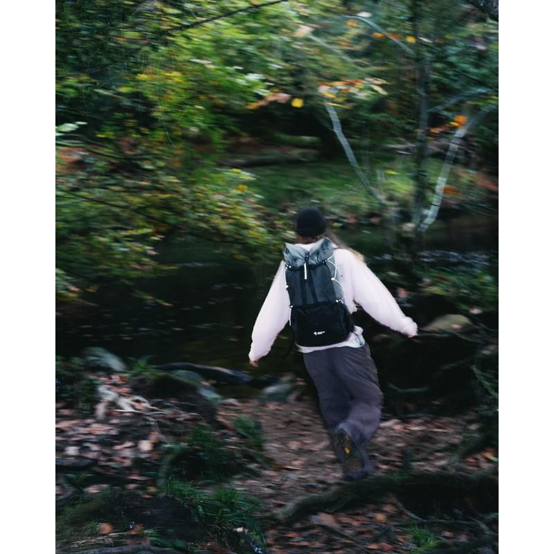 マウンテンローバー MOUNTAIN ROVER Tarsier 30 Light Beige MRCU0003-201 |  | 03