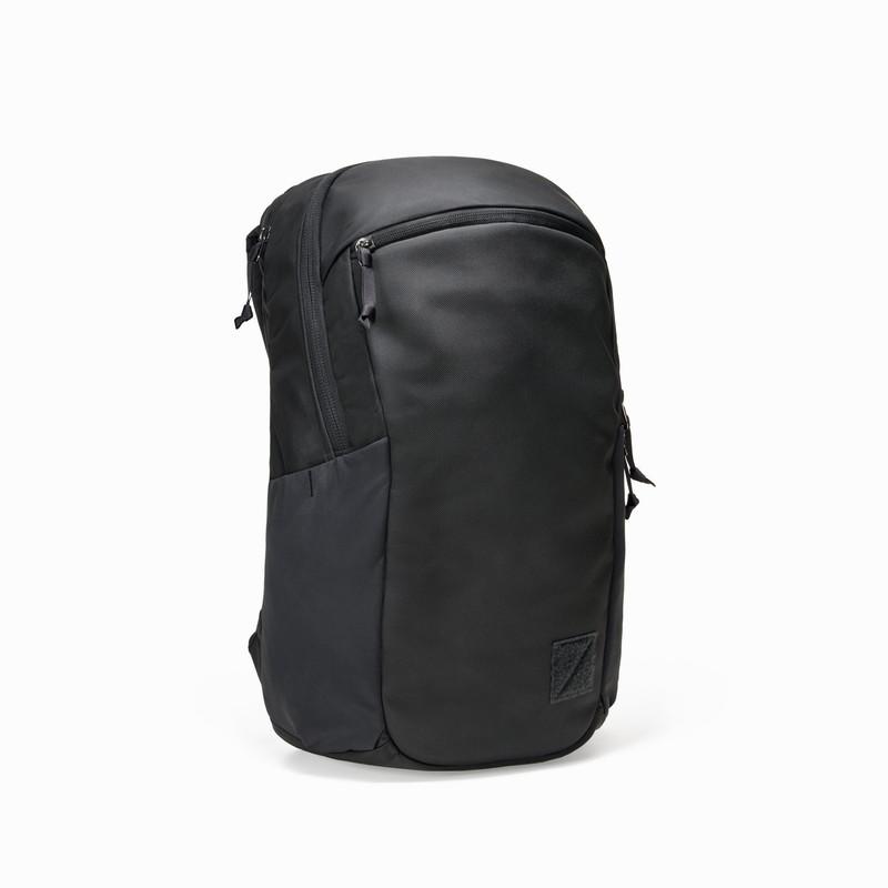 エバーグッズ EVERGOODS Civic Half Zip 22L Solution Black eg13003d 