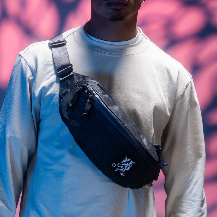 あすつく対応 エバーグッズ EVERGOODS CAS2 - Civic Access Sling 2L Carryology Kludde Edition Black Magic/Blue Flame eg13011cu |  | 01
