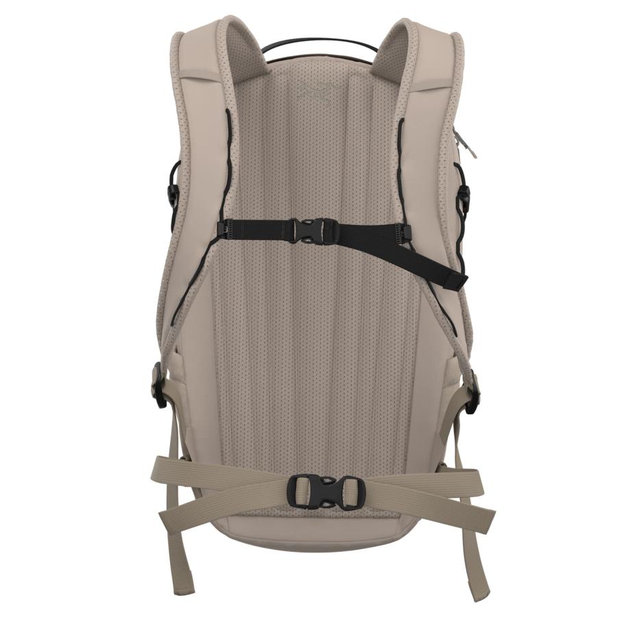 美品国内正規品　アークテリクス　マンティス16 rune Mantis 16 Backpack(NA Rune/ルネ): ARC'TERYX
