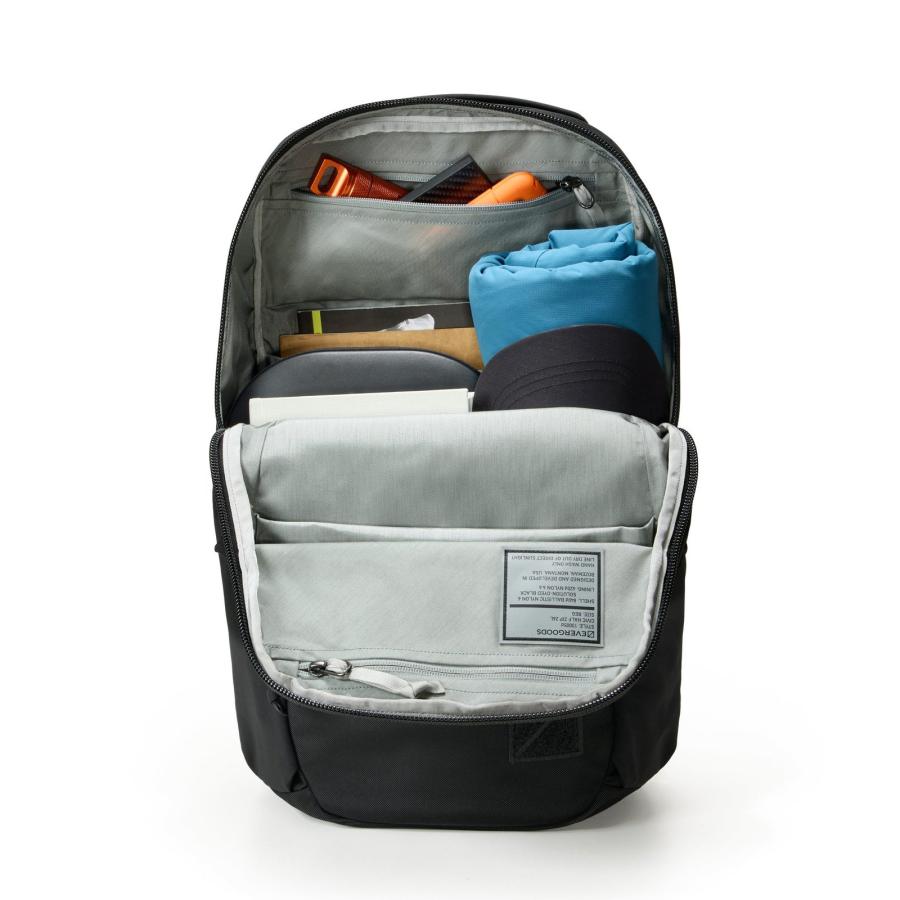 あすつく対応 エバーグッズ EVERGOODS CHZ26 - Civic Half Zip 26L V3 Solution Black eg13005d シビックハーフジップ 26L バックパックの画像