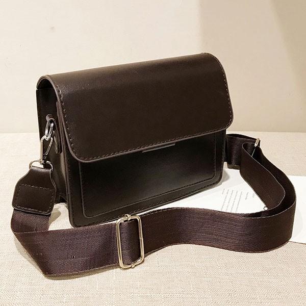 ショルダーバッグ レディース 大人 カジュアル 無地 Puレザー ミニバッグ 斜めがけ 使いやすい ミニバッグ デイリー 女性 かばん 鞄 22m セール 22m Victoria ヴィクトリア 通販 Yahoo ショッピング