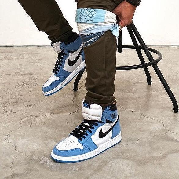 blue nike jordan 1 high