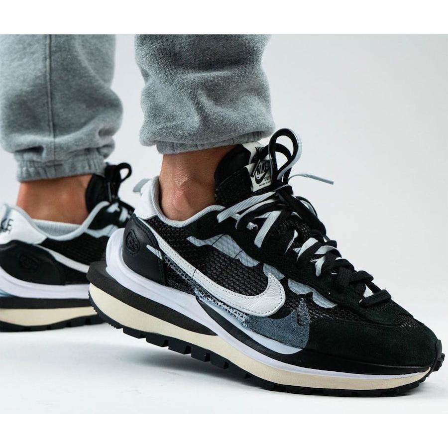 サカイ×ナイキ ヴェイパー ワッフル ブラックアンドホワイト SACAI×NIKE VAPOR WAFFLE BLACK AND WHITE