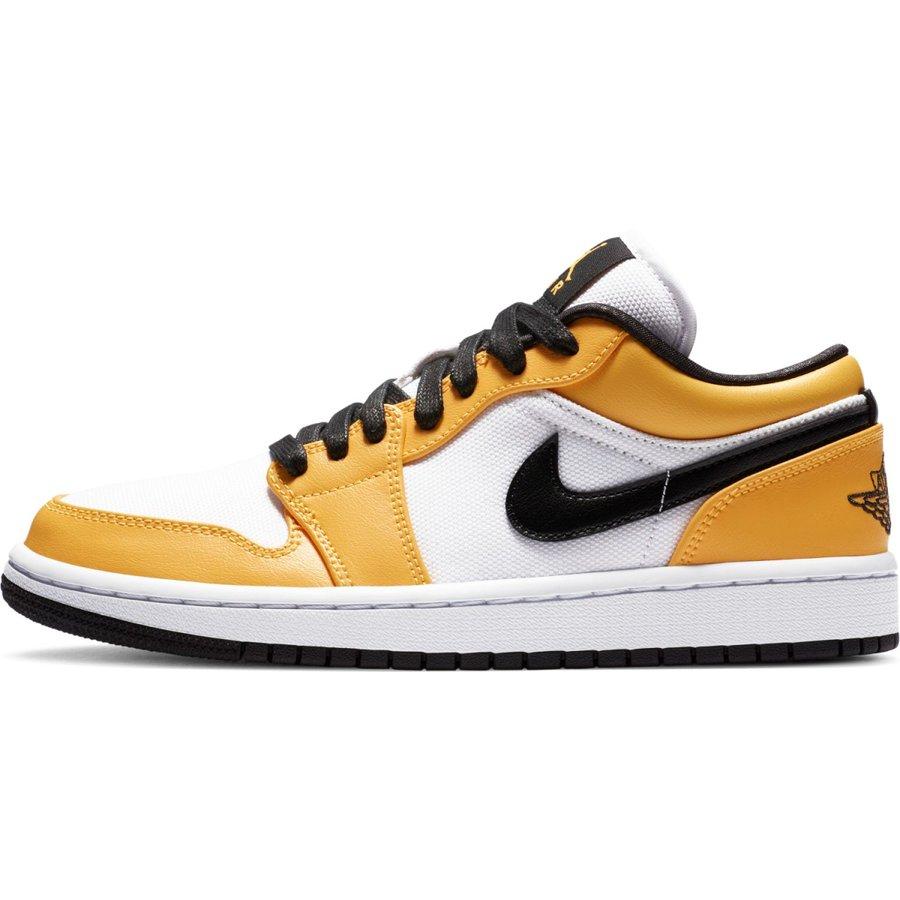 ウィメンズ エアジョーダン1 ロー Se レーサーオレンジ ブラック Nike Wmns Air Jordan 1 Low Se Laser Orange Black 正規品 全国送料無料 Cz4776 107 Victoria Snkrs 通販 Yahoo ショッピング