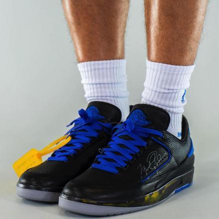 オフホワイト×ナイキ エアジョーダン2 ブラック アンド バーシティ