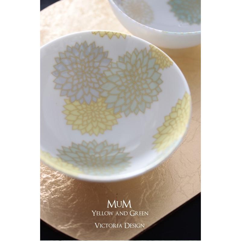 ま*ぎ様 3471☘️花、タグ付き☘️⭐️ポーセリン⭐️繊細柄⭐️小輪⭐️渋葉⭐ ポーセラーツ 転写紙 和柄 MUM (マム/菊・パステルイエロー&グリーン