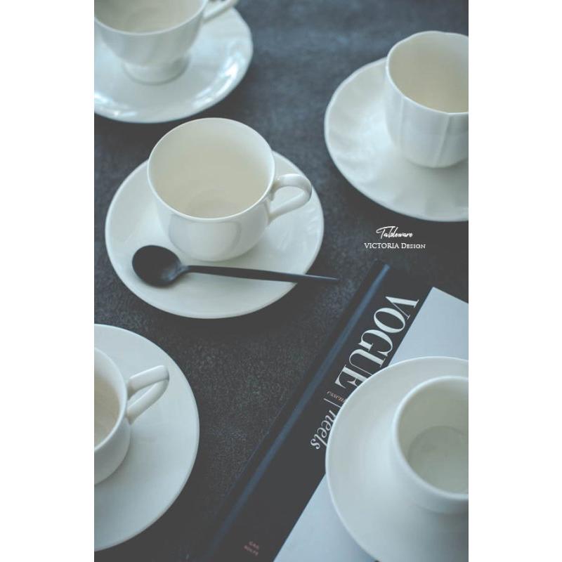 ポーセラーツ 白磁 桜の形のカップ&ソーサー 値引き バラ売り 不可