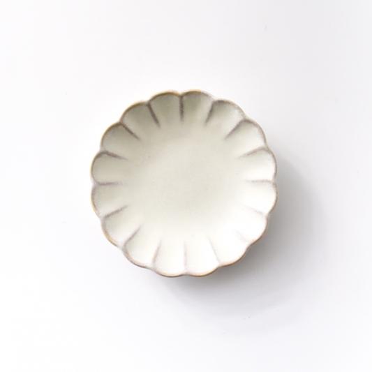 食器 皿 プレート 器 ホワイト ライトブルー おしゃれ 瀬戸焼菊皿 S
