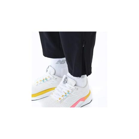 ニューバランス（new balance）（レディース）Sport Essentials パフォーマンスウーブンパンツ AWP43242BKの画像