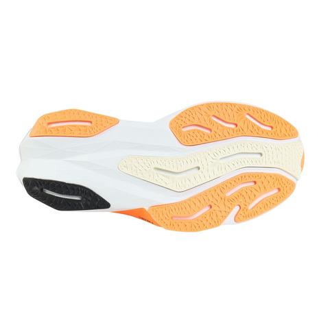 New Balance - ニュー平衡にする（new balance）（レディース）駈けっくらシューズ 形づくるシューズ 部活 FuelCell Rebel v4 WFCXCN4 B