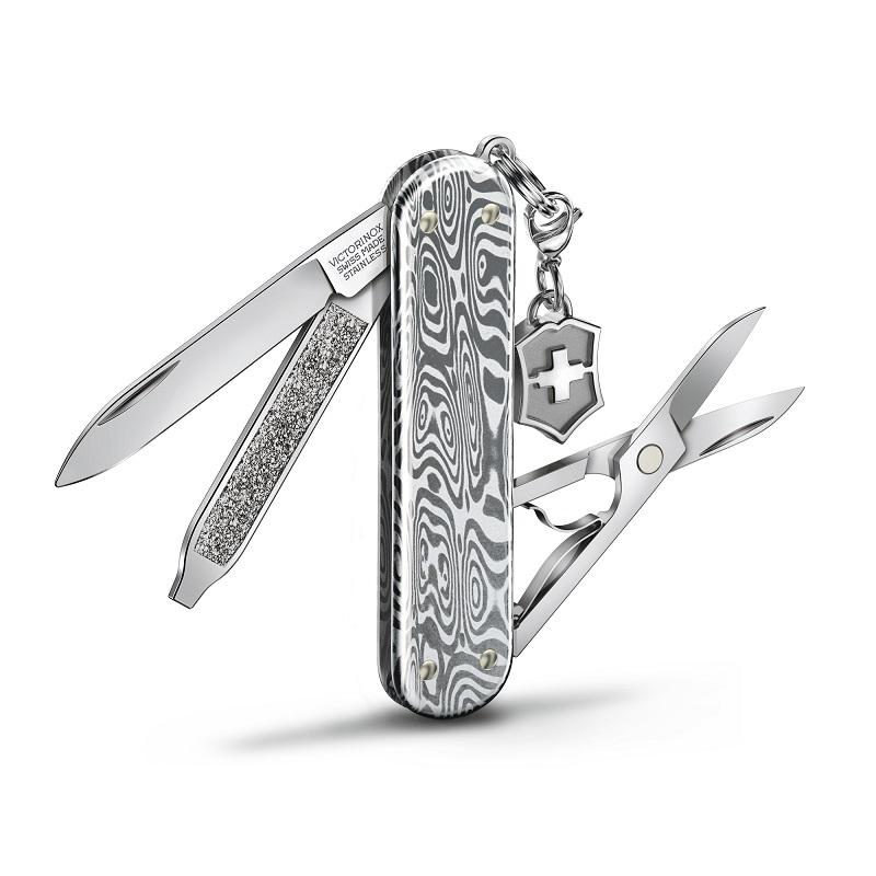 VICTORINOX（ビクトリノックス） レザーケースプレゼント 公式