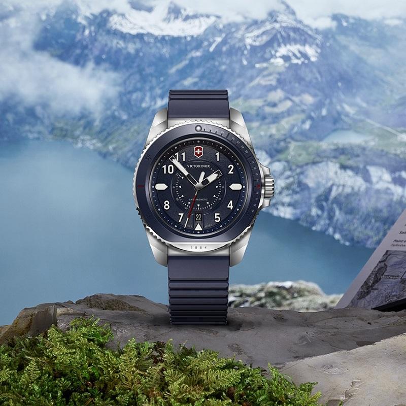 Victorinox 腕時計 ブラックダイヤル 時計 アクセサリー スイスアーミー ビクトリノックス 時計」の人気