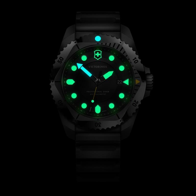オリジナルCAPプレゼント ビクトリノックス 時計 VICTORINOX 公式 DIVE PRO ダイブプロ クォーツ ステンレススチール ブルー 正規品 5年保証 腕時計 メンズの画像