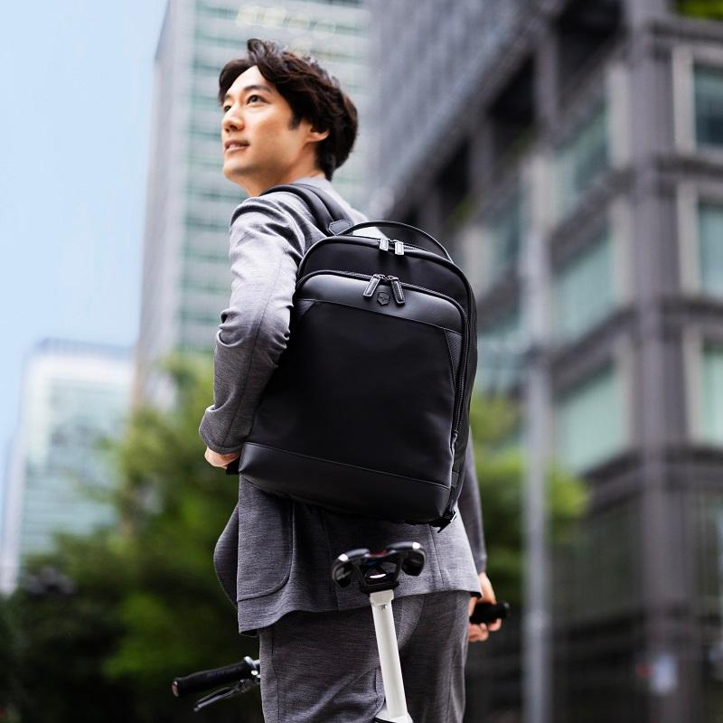 ビクトリノックス VICTORINOX 公式 アロックスネロ バックパック 17L ブラック 日本正規品 保証付 リュック メンズ シンプル 通勤 ビジネス 通勤バッグ｜victorinox｜02