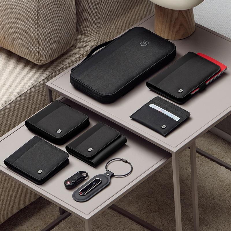 VICTORINOX（ビクトリノックス） 公式 バイフォールドウォレット