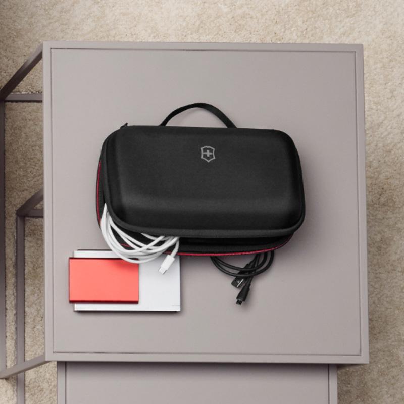 VICTORINOX ビクトリノックス 公式 テックポーチ ブラック VICTORINOX ビクトリノックス 公式 テックポーチ ブラック
