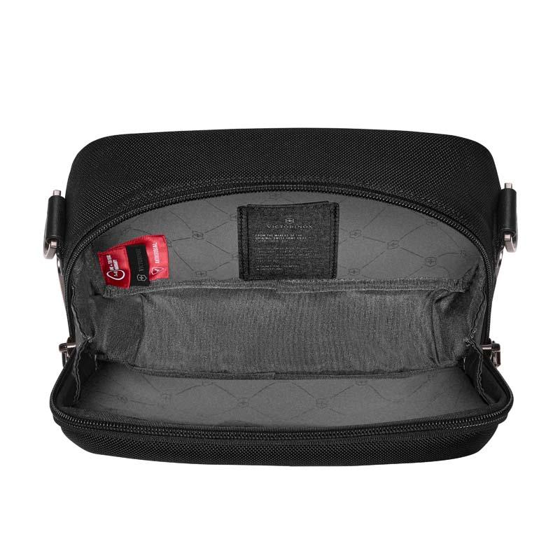 ビクトリノックス VICTORINOX 公式 ミシック コンパクトクロスボディバッグ ブラック 正規品 ショルダーバッグ 斜めがけバッグ メンズの画像