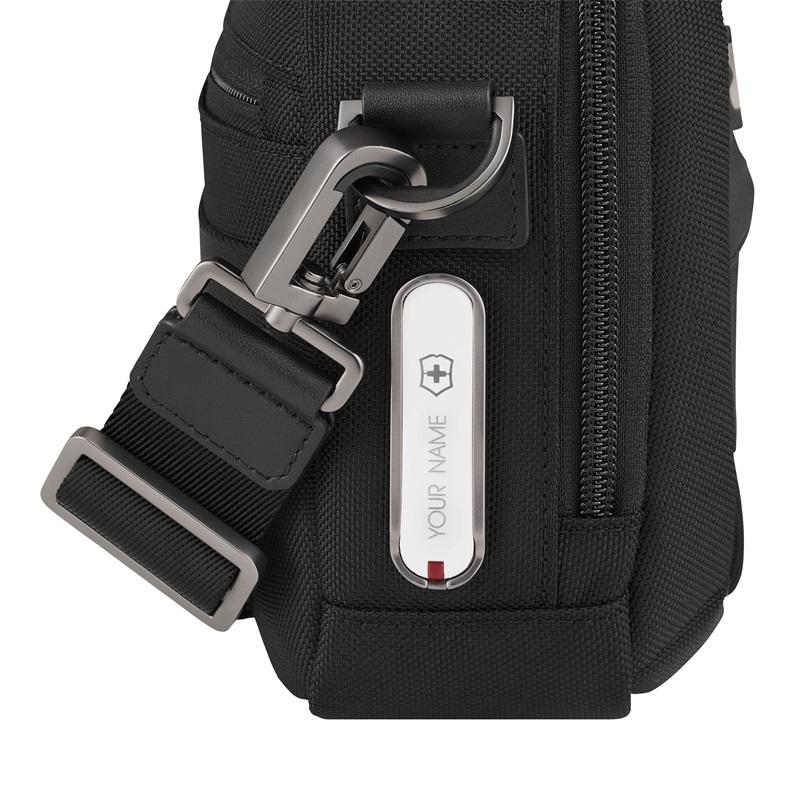 ビクトリノックス VICTORINOX 公式 ミシック コンパクトクロスボディバッグ ブラック 正規品 ショルダーバッグ 斜めがけバッグ メンズの画像