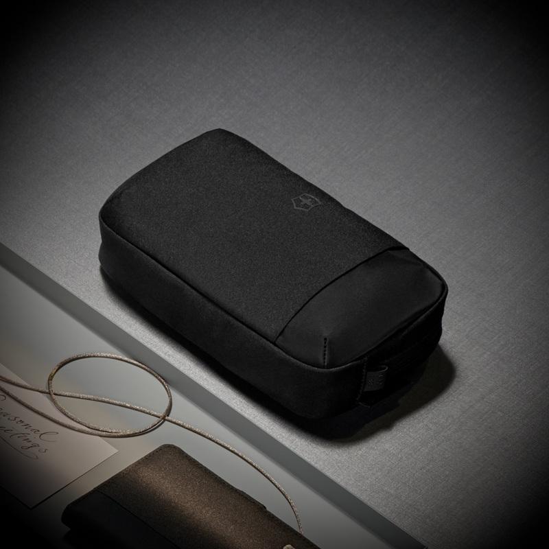 VICTORINOX（ビクトリノックス） 公式 コンパクト トイレタリーバッグ