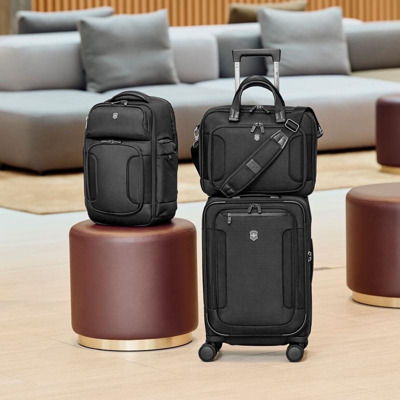 plus stone様❣️ご予約品 VICTORINOX（ビクトリノックス） 公式 ワークストラベラー7.0