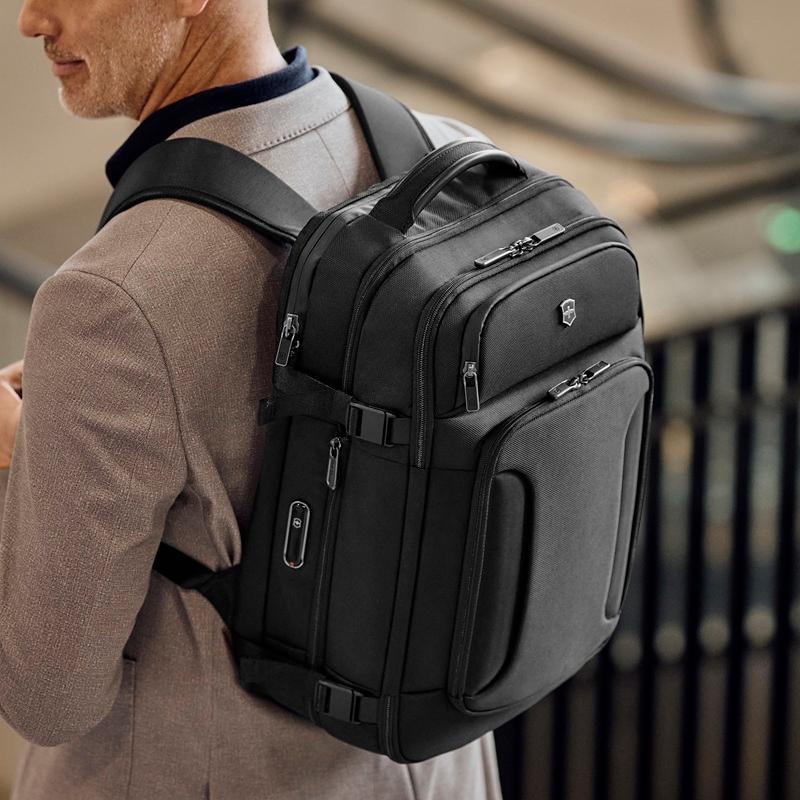 VICTORINOX（ビクトリノックス） 公式 ワークストラベラー7.0