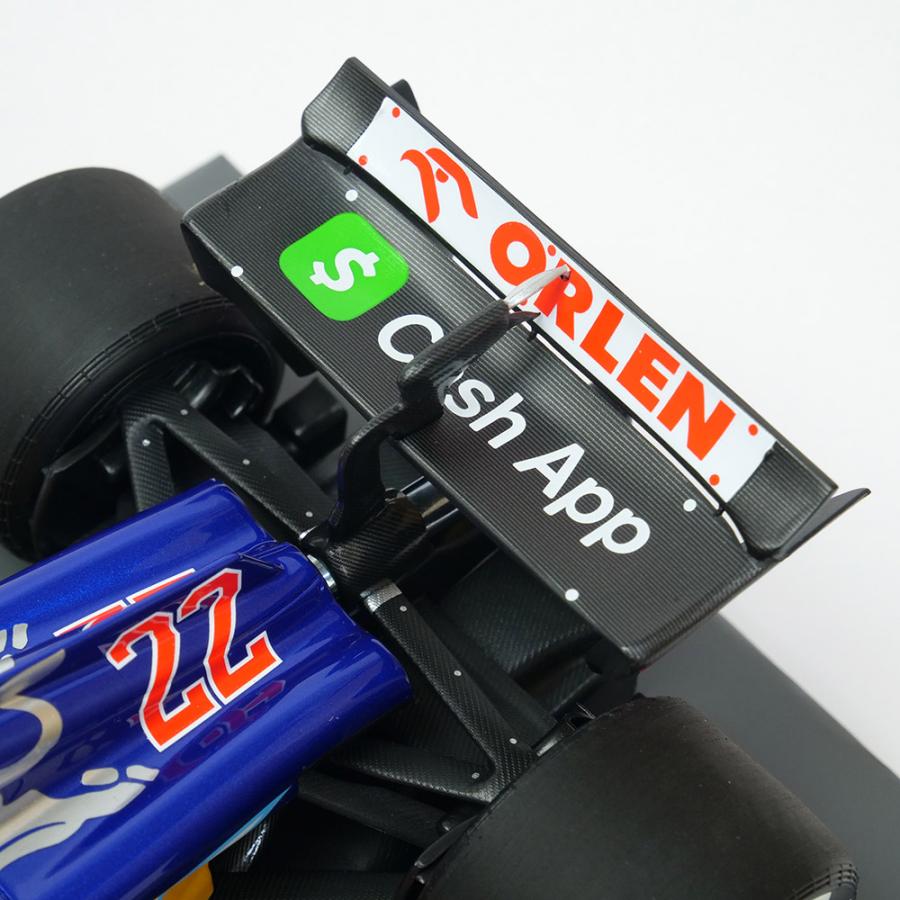 ミニチャンプス MINICHAMPS 1/18スケール ビザ キャッシュ RB F1チーム