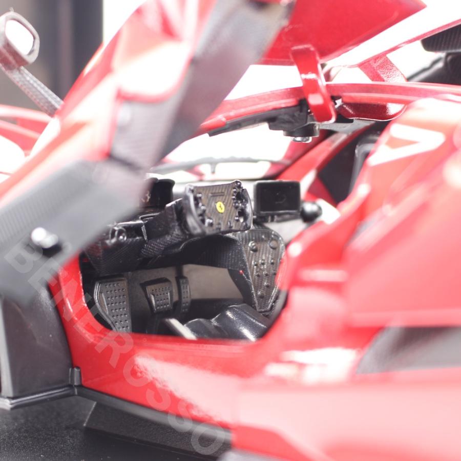 Ferrari BBURAGO 1/18スケール フェラーリ FXX K EVO レッド 18 Ferrari BBURAGO 1/18スケール フェラーリ FXX K EVO レッド 18