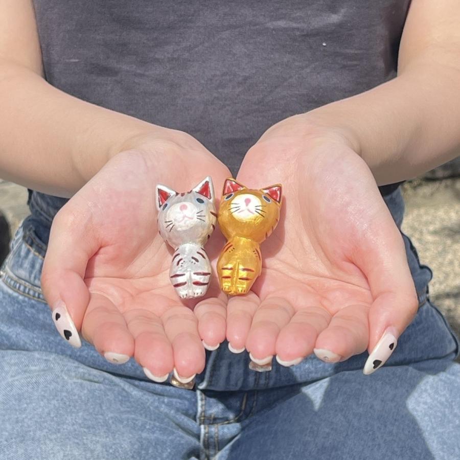 金と銀のねこのオブジェ バリ雑貨 インテリア 木彫り 動物 金と銀のねこのオブジェ バリ雑貨 インテリア 木彫り 動物