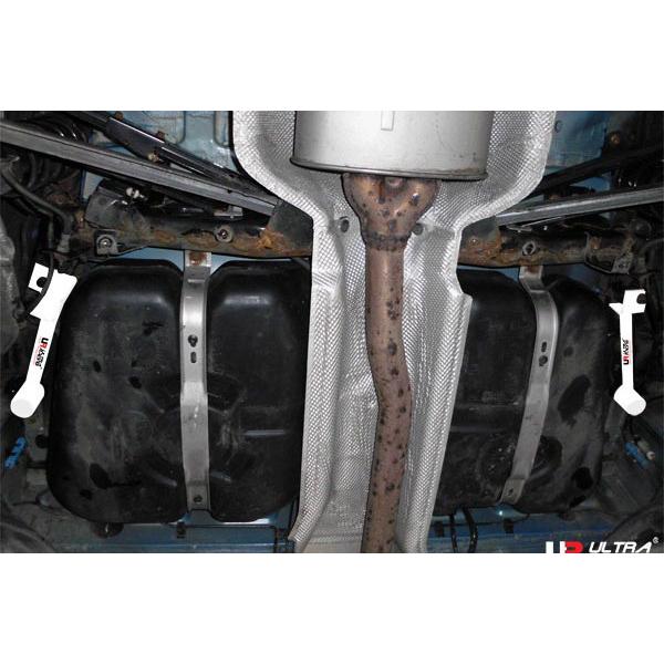 【Ultra Racing】 リアメンバーサイドブレース ミニ MINI R56 SV16 07/02-15/05 クーパーS [RS4-1717P] | ULTRA RACING | 02