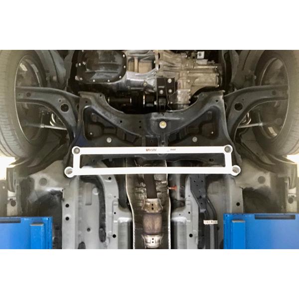 ULTRA RACING（ウルトラレーシング） 【Ultra Racing】 フロント