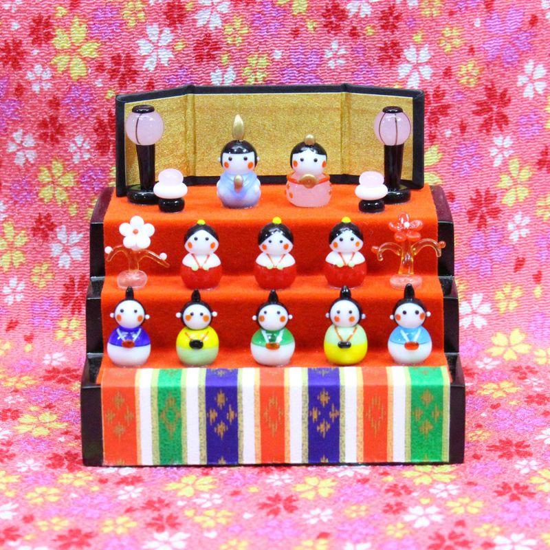 かわいい おひなさま 手作り ガラス細工 春の豆雛 三段飾り : アップ