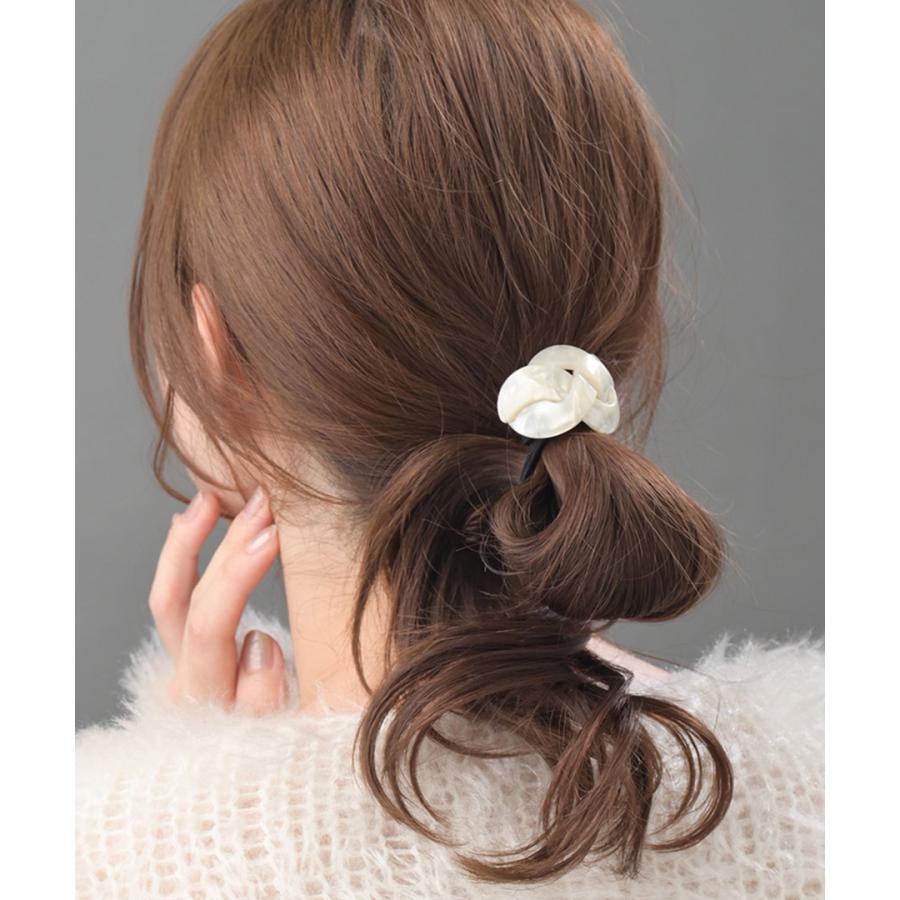 バラ園のうさちゃん六角形レジンヘアゴム ポニーフック変更可能 バラ園のうさちゃん六角形レジンヘアゴム ポニーフック変更可能