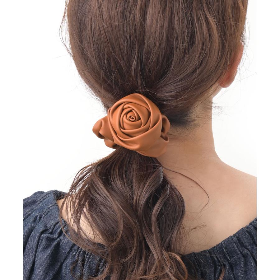 ヴァンテーヌ シュシュ ローズモチーフ フェイクレザー 薔薇 ヘアゴム