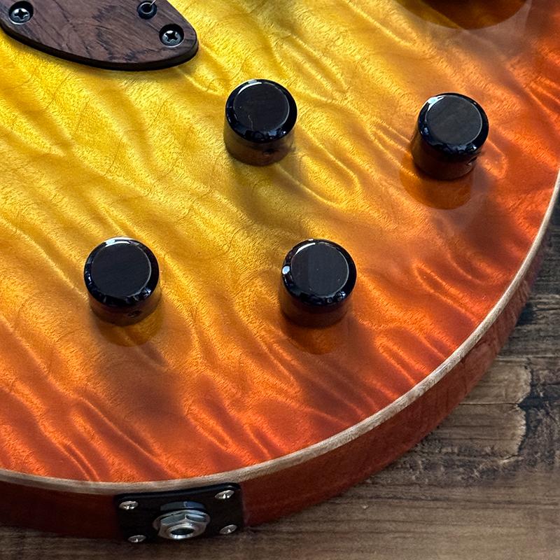 タ*シ様 vintage Mohawk キュー 中古］Bizen Works / Grian Arched Quilted Maple Top & Cuban