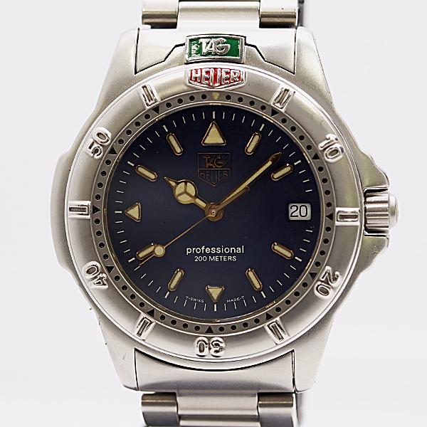 新品同様 稼働 タグホイヤー 4000シリーズ プロフェッショナル200M