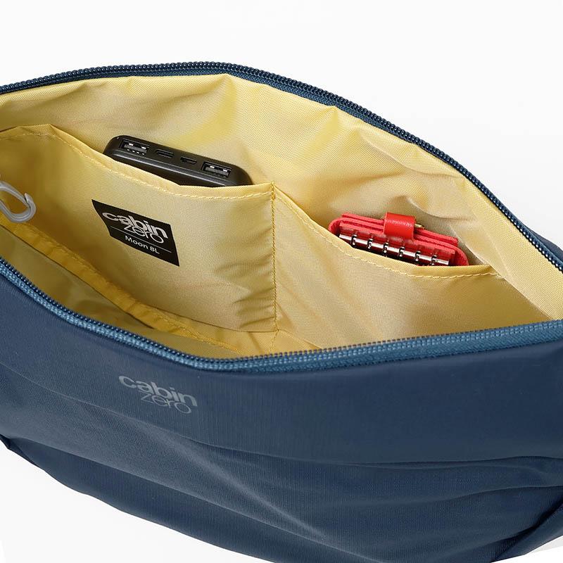 cabin zero（キャビンゼロ） ショルダーバッグ MOON BAG 8L ボディ