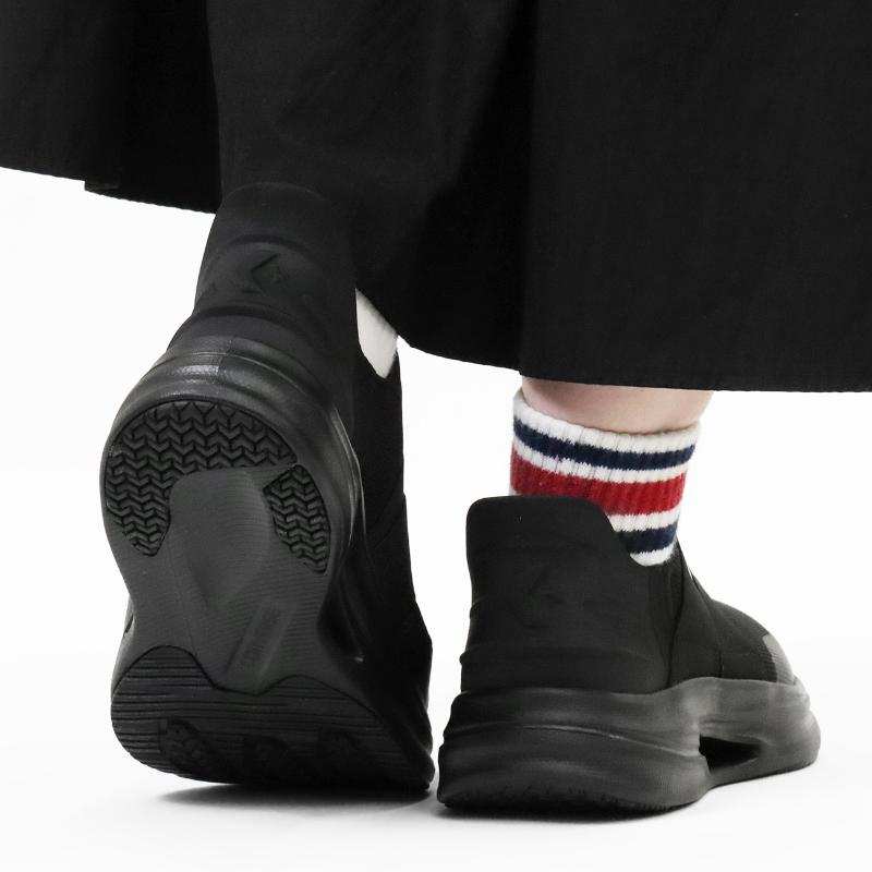 【新品未使用】希少ランカーズクラブ スタンダードバス(黒鱒） CONVERSE（コンバース） スニーカー レディース CAVESTAR SS XG