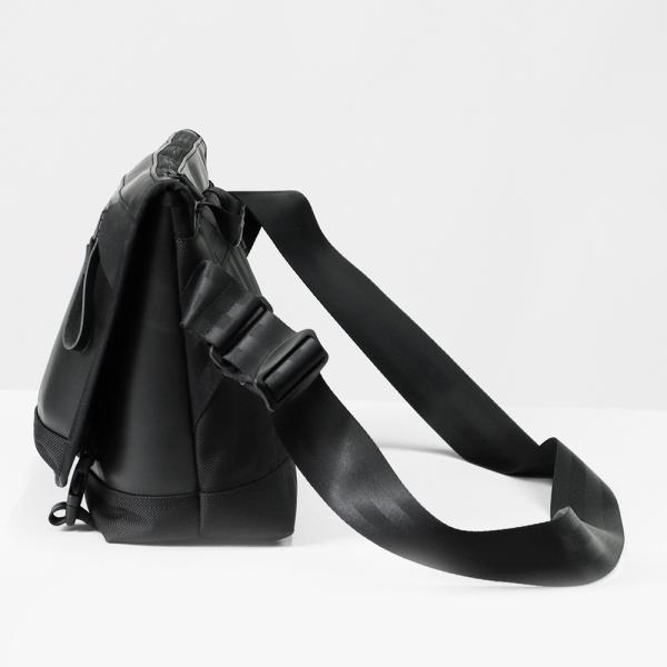 master-piece（マスターピース） メッセンジャーバッグ slick leather